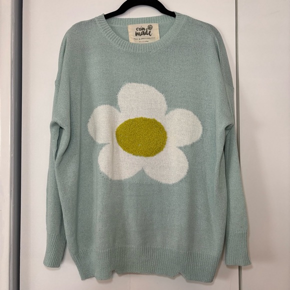 Erin Made Women’s Petal Flower Oversized Pullover Sweater One Size Mint Green - Picture 2 of 10